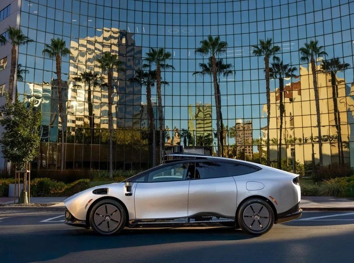 Tensor là một start-up tại Thung lũng Silicon, với kế hoạch trở thành công ty đầu tiên bán ra một chiếc robocar thực thụ Tensor là một start-up tại Thung lũng Silicon, với kế hoạch trở thành công ty đầu tiên bán ra một chiếc robocar thực thụ