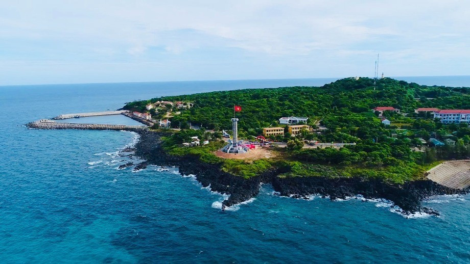 Hòn đảo xinh đẹp với rừng xanh, biển trong và hệ sinh thái đa dạng dao-con-co-5304.jpg