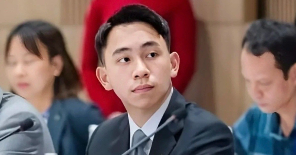 Dù chỉ mới 25 tuổi, ông Minh Hoàng đã giữ nhiều vai trò quan trọng trong các công ty thành viên thuộc Tập đoàn Vingroup pham-nhat-hoangminh-crop-1736939.jpg