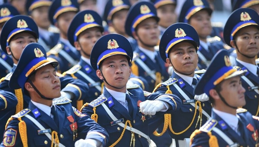 canh-sat-bien-1-1318.jpg