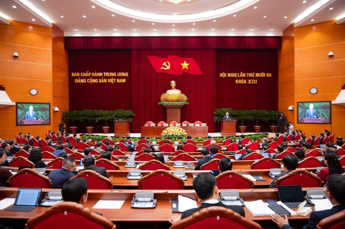 Quang cảnh Hội nghị Trung ương 13 1759891159289421-1759892107517778710058-6070.jpg