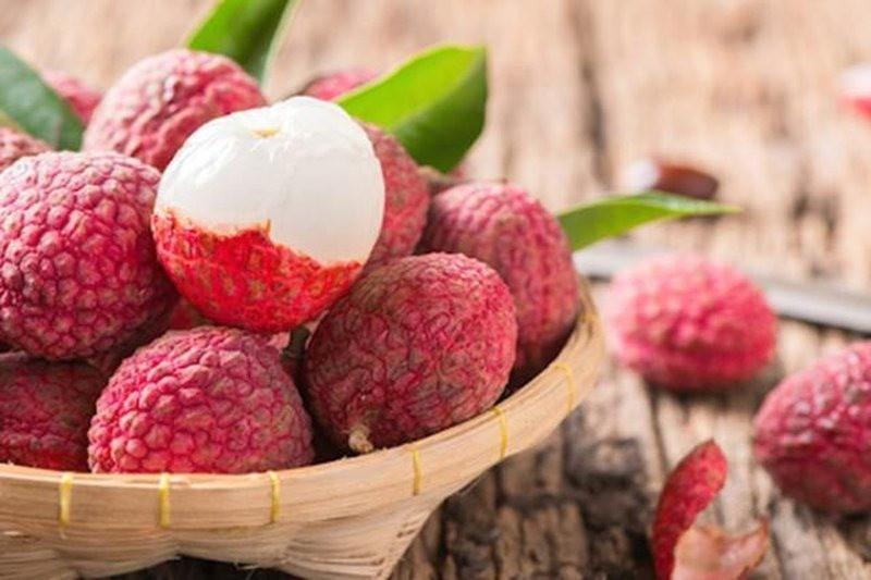 Người có cơ địa mẫn cảm cần thận trọng khi ăn vải để tránh nguy cơ dị ứng hoặc phản ứng không mong muốn vai-2.jpg