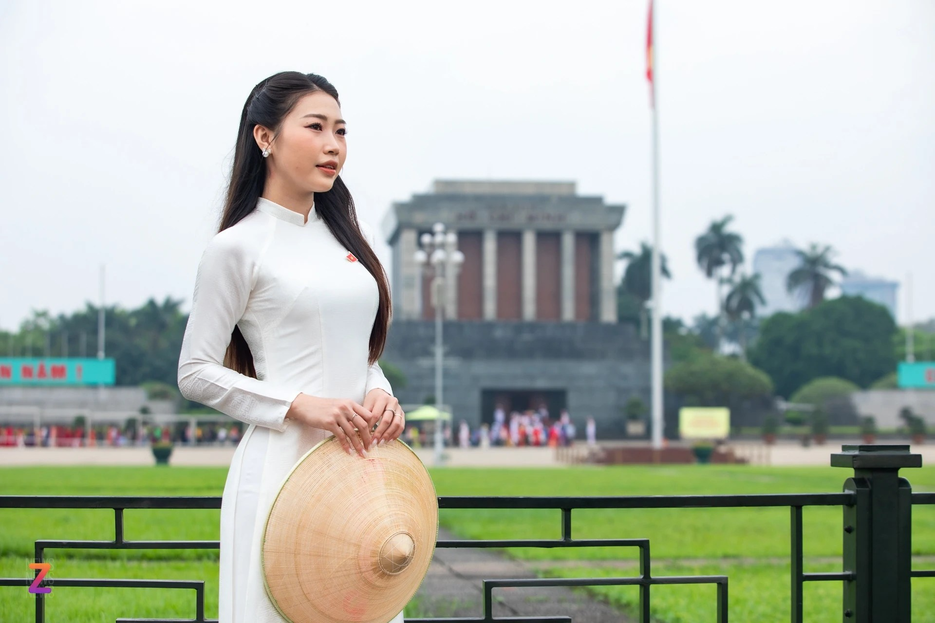 Tinh thần dân tộc trong hơi thở hiện đại lang-bac.png
