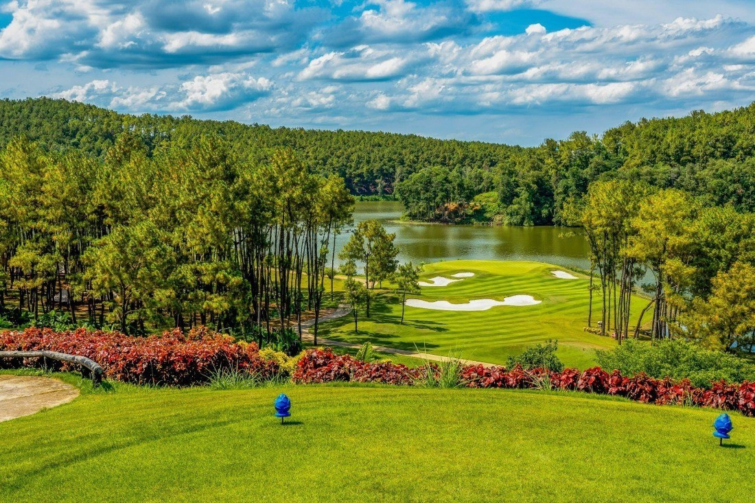 trang-an-golf-resort-1-17040125-2705.jpg
