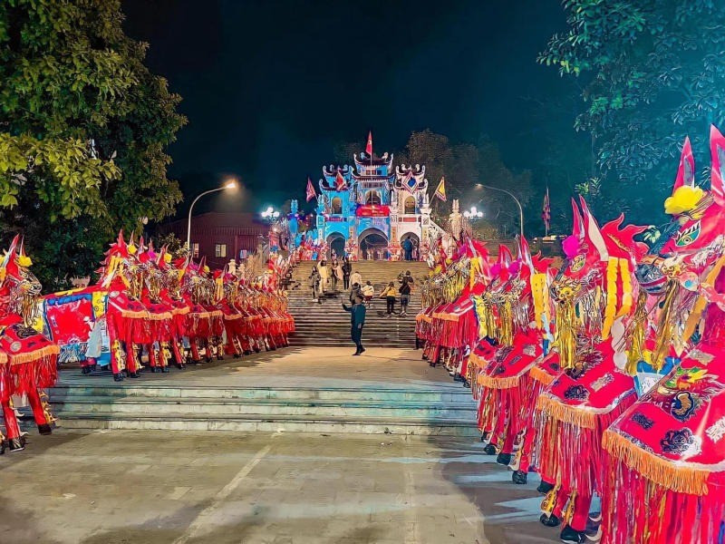 cach-cau-tai-loc-tai-den-ba-chua.jpg