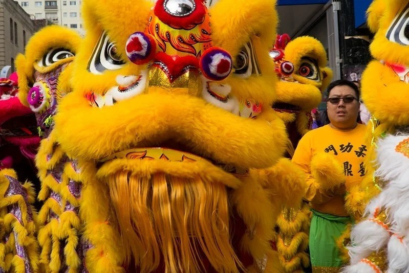 lion-dancejpeg.jpg