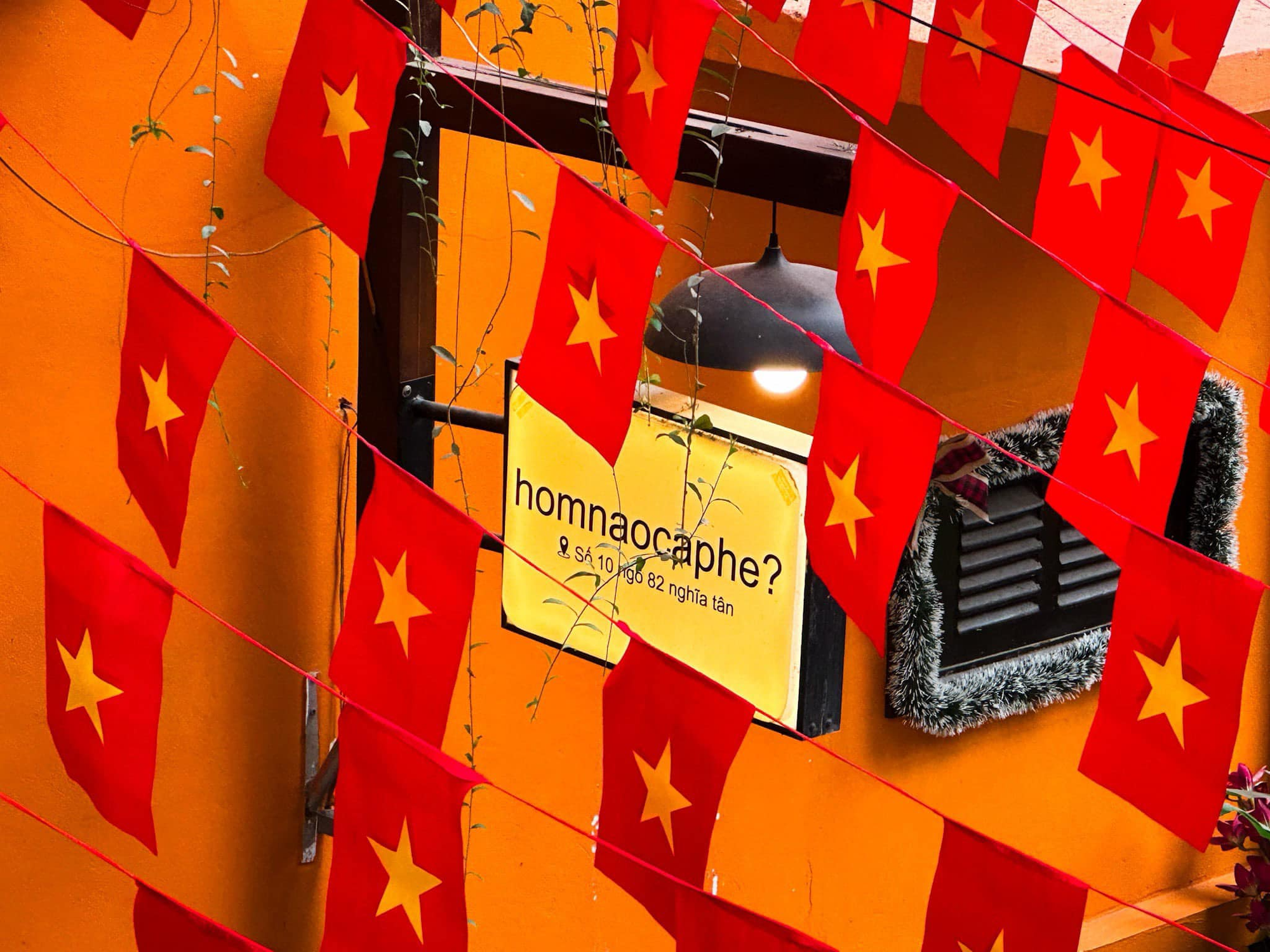 hom-nao-ca-phe.png