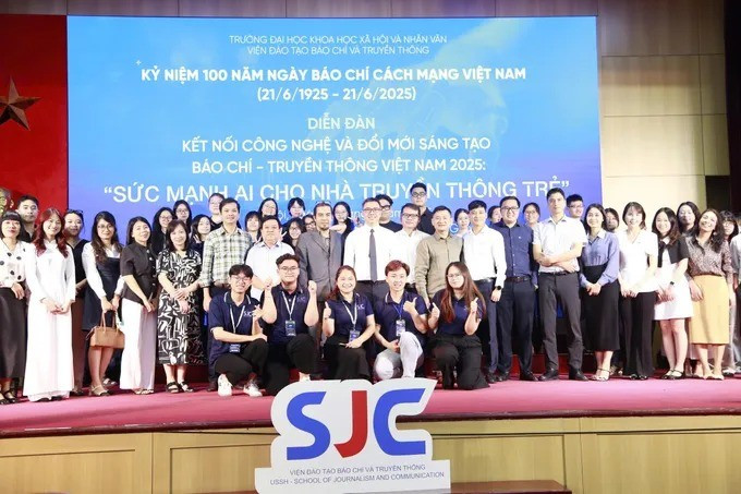 Diễn đàn “Kết nối công nghệ và đổi mới sáng tạo báo chí - truyền thông Việt Nam 2025” dien-dan.jpg