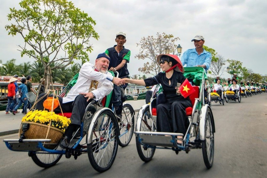 Việt Nam có nhiều thế mạnh cần được đẩy mạnh khai thác để "giữ chân" du khách khach-quoc-te-3.jpg