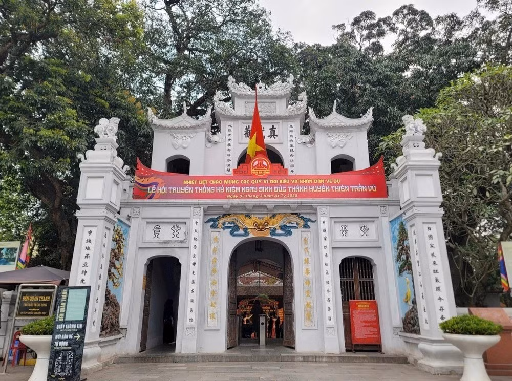 tieng-chuong-tran-vu.jpg