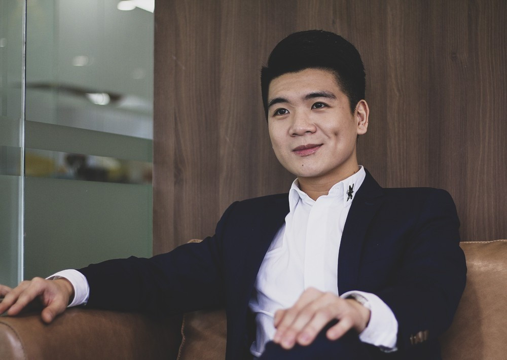 Hình ảnh lịch lãm thường thấy về Đỗ Quang Vinh photo-1-1542338209457478494108.jpg