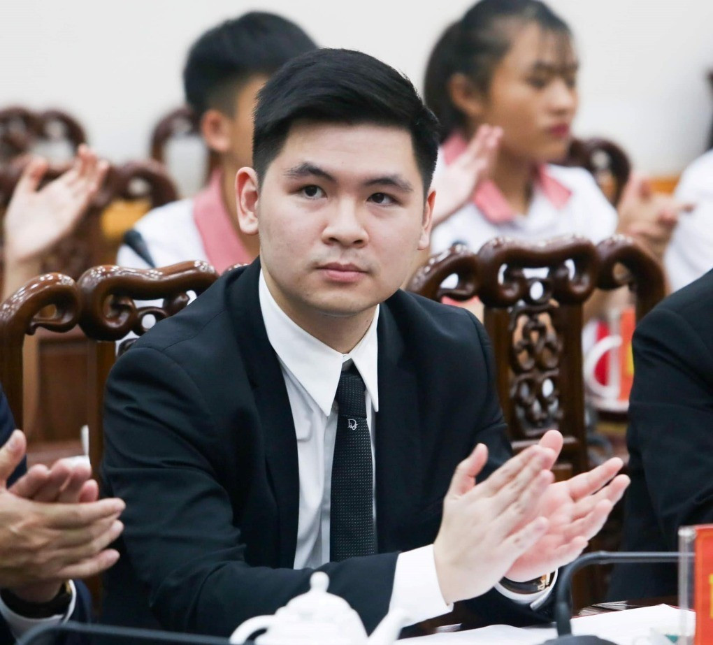 Ông Đỗ Vinh Quang, tân Chủ tịch Vietravel Airlines 84350927-3652070694803859-362921-2085.jpg