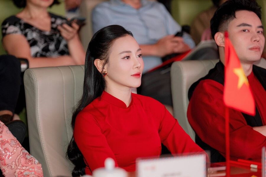 phuong-oanh-1.jpg