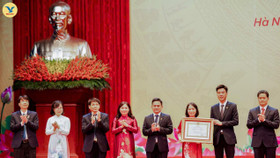 Hệ thống MEDLATEC đón huân chương hạng Nhì