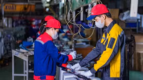 Trong mô hình OEM, năng lực sản xuất và độ bền sản phẩm đang dần quan trọng hơn yếu tố giá đầu vào (Ảnh: SH)