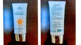 Mẫu kem chống nắng giả Vitamin C do Công ty TNHH Sản xuất và Thương mại Athena Việt Nam chịu trách nhiệm phân phối