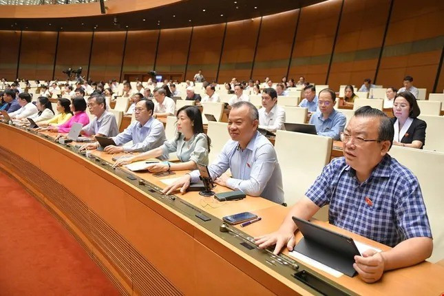 Quốc hội biểu quyết thông qua Luật Thuế tiêu thụ đặc biệt (sửa đổi)