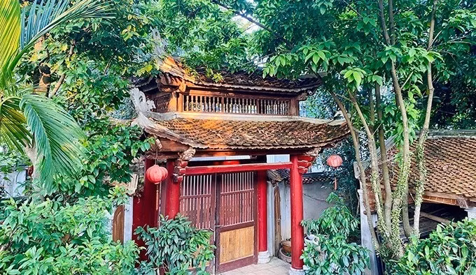 Thiên trường vọng Phủ Có diện tích khoảng 1.000m2. Giá trị của căn biệt thự này không được tiết lộ nhưng chắc chắn không phải là con số nhỏ. Có thông tin, công trình của Vượng Râu trị giá hàng chục tỷ đồng