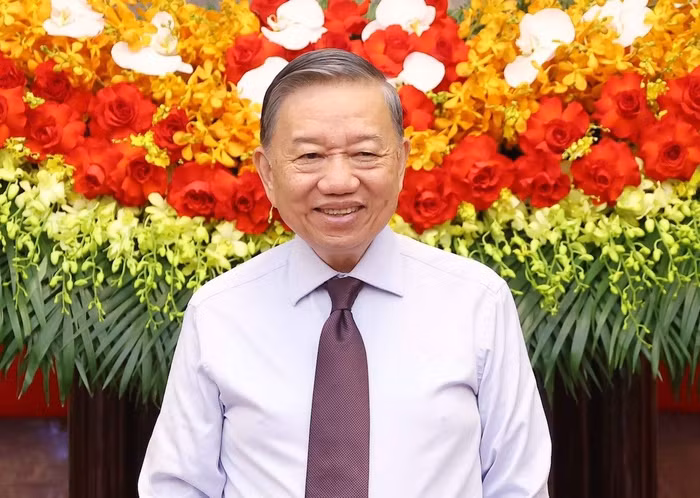 Tổng Bí thư, Chủ tịch nước Tô Lâm phát biểu tại cuộc gặp mặt 101 nhà báo tiêu biểu đoạt Giải báo chí quốc gia qua các năm nhân kỷ niệm 101 năm Ngày Báo chí cách mạng Việt Nam ngày 16/6/2026