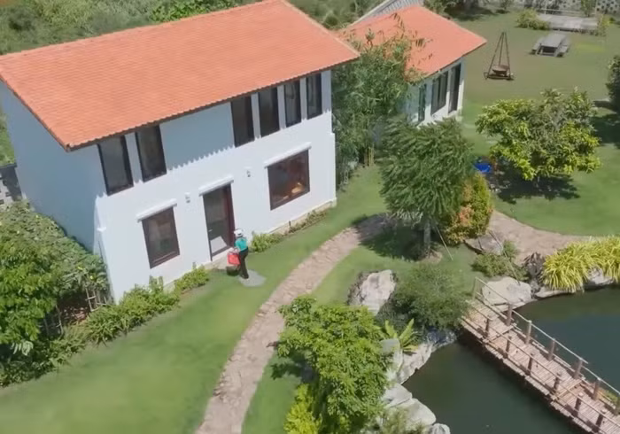 Soi biệt thự nhà vườn nghìn mét vuông, trị giá 70 tỷ của Trường Giang - Nhã Phương