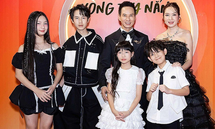 gia-dinh-ly-hai.jpg
