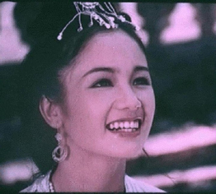 NSND Thu Hà đẹp lộng lẫy với vai diễn đầu tay Quận chúa Quỳnh Hoa trong phim "Đêm hội Long Trì" ha5-15583799-8367.jpg