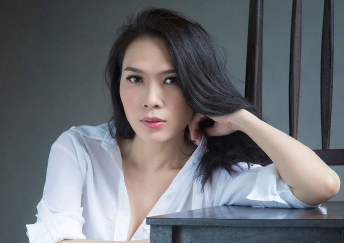 "Hoạ my tóc nâu"Mỹ Tâm trẻ trung tuổi tứ thập, sống bình dị tại nhà vườn nghìn mét vuông