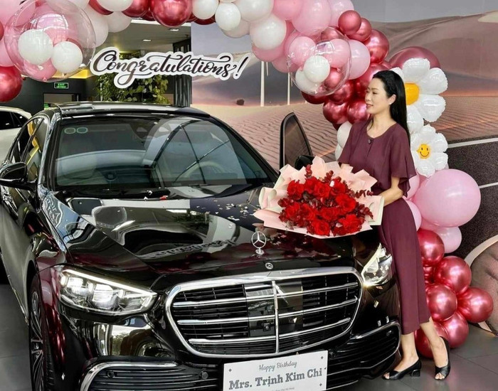 Xế hộp tiền tỷ được chồng tặng nữ nghệ sĩ trinh-kim-chi-xe-hop-7224.jpg