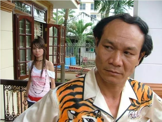Vai tay giám đốc đểu cáng Lê Thanh trong series Chạy án cũng khiến cho tên tuổi của NSND Nguyễn Hải lan tỏa khắp nơi. Đôi mắt nhỏ, điệu cười nhếch mép, gương mặt góc cạnh, cùng diễn xuất cực kỳ nhập tâm của Nguyễn Hải đã khiến cho nhân vật Lê Thanh gây nhiều ức chế trong lòng khán giả 4-16513334262551834219170.jpg