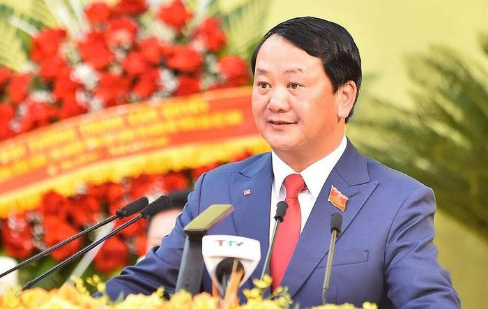 Ông Hầu A Lềnh phát biểu tại Đại hội Đảng bộ tỉnh Tuyên Quang, sáng 24/9