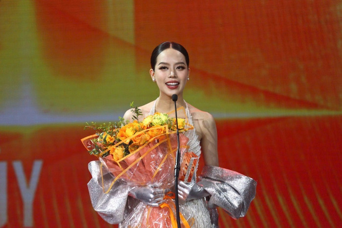 thanh-thuy-1734534895-5535-17345-997.jpg