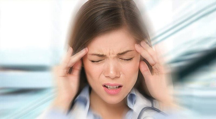 1 trong những dấu hiệu cảnh báo đột quỵ sắp xảy ra trước một tuần mà bạn cần ghi nhớ là tình trạng mất thăng bằng và chóng mặt 1 trong những dấu hiệu cảnh báo đột quỵ sắp xảy ra trước một tuần mà bạn cần ghi nhớ là tình trạng mất thăng bằng và chóng mặt