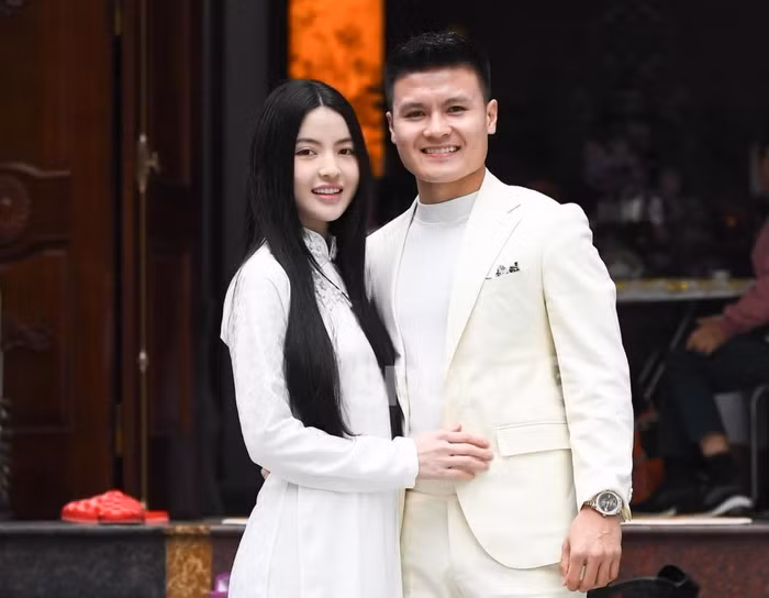 Bóc nguồn thu nhập "khủng" của Chu Thanh Huyền - nàng WAG của cầu thủ Quang Hải