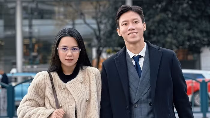 Cận cảnh tổ ấm 3 tầng sang trọng của cầu thủ Quế Ngọc Hải cùng vợ hoa khôi thành Vinh