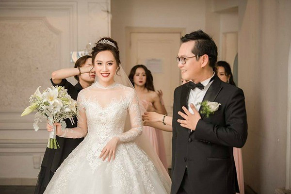 NSND Trung Hiếu từng chia sẻ chuyện kết hôn là duyên số và anh "tới duyên" muộn hơn nhiều người 10.jpg