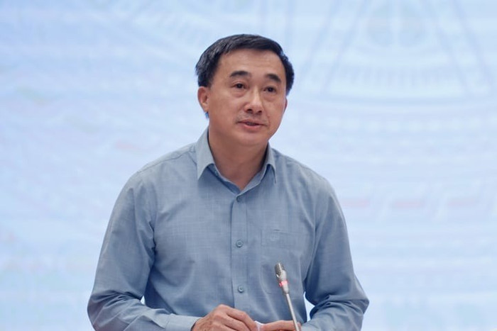 Thứ trưởng Bộ Y tế Trần Văn Thuấn