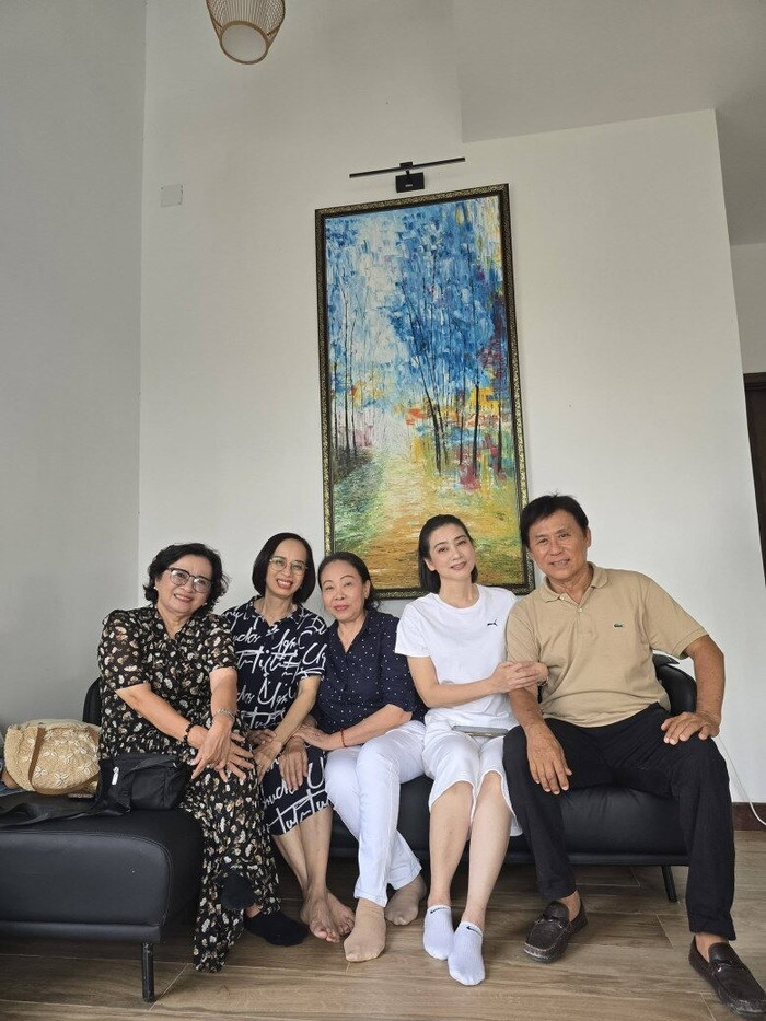 nam-nsnd-la-thay-giao-cua-vo-ha-5.jpg