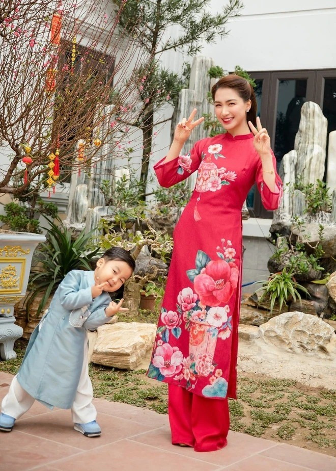 biet-thu-5-tang-hoa-minzy-xay-ta.jpg