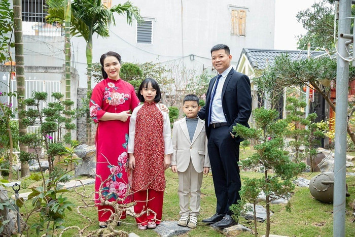 biet-thu-5-tang-hoa-minzy-xay-ta-3.jpg