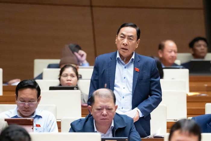 Đại biểu Phạm Văn Hòa, đoàn Đại biểu Quốc hội tỉnh Đồng Tháp