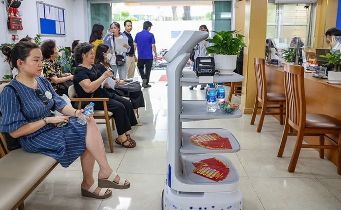 Người dân ở Hà Nội được miễn phí ăn uống nhẹ khi làm thủ tục hành chính từ 1/8