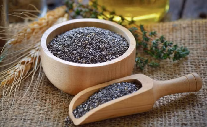 Hạt chia chứa nhiều dinh dưỡng, tuy nhiên nó chỉ thực sự tốt khi chúng ta ăn với lượng vừa phải 