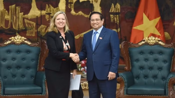 Thủ tướng Phạm Minh Chính và bà Mariam J. Sherman, Giám đốc Quốc gia của Văn phòng Ngân hàng Thế giới khu vực Việt Nam, Lào, Campuchia