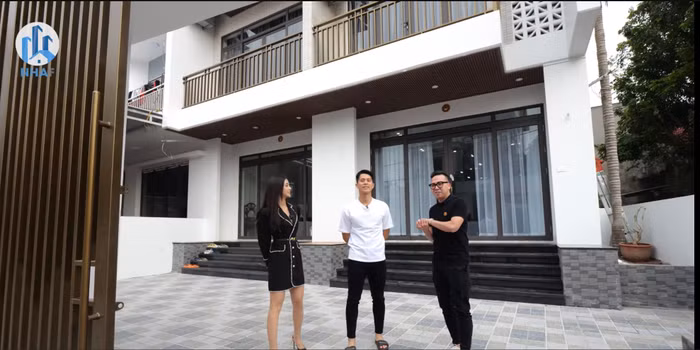 "Soi" tổ ấm khang trang, đáng mơ ước của cầu thủ Trần Đình Trọng tại Hà Nội