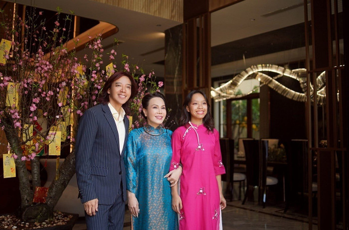 Tổ ấm hạnh phúc của nghệ sĩ Việt Hương