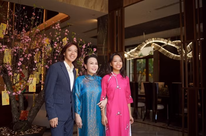 Tổ ấm hạnh phúc của nghệ sĩ Việt Hương