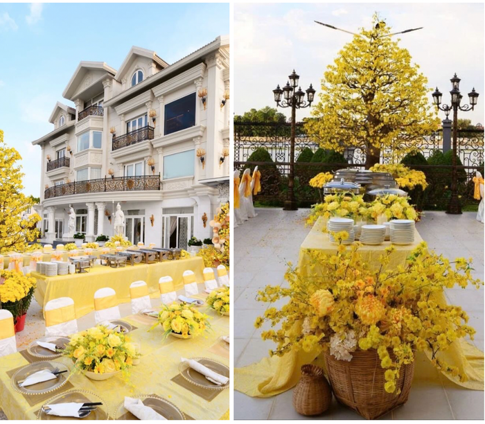 Trong khuôn viên biệt thự, ngoài sắc vàng của hoa mai còn có hàng chục bàn tiệc được bày biện sát nhau, trang trí nhiều loại hoa màu vàng như hoa cúc, lan vũ nữ, hoa hồng, cẩm tú cầu,... tạo nên cảnh tượng rực rỡ