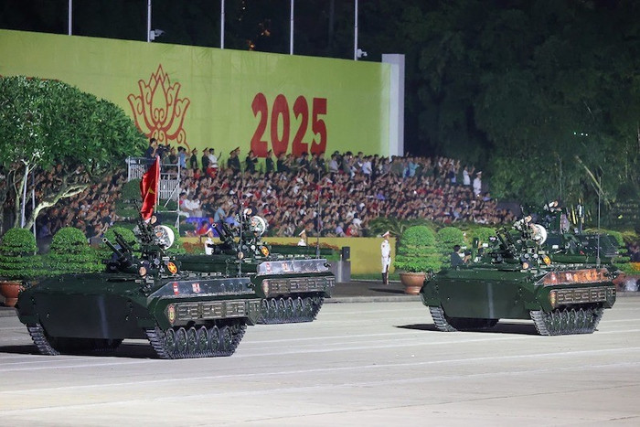 3-3775.jpg