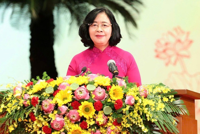 Ủy viên Bộ Chính trị, Bí thư Thành ủy Hà Nội Bùi Thị Minh Hoài