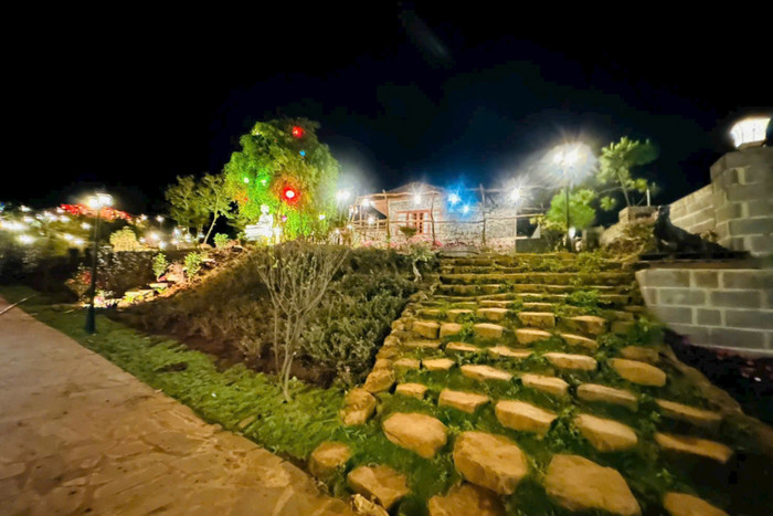 Dinh thự về đêm đẹp lung linh